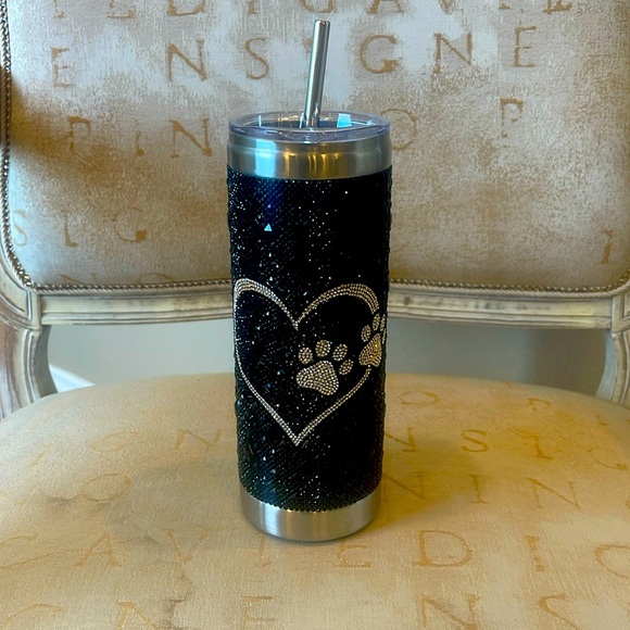 DIAMONDS IN THE RUFF
TUMBLER BLACK WITH SILVER
PAW - Picture 3 of 3